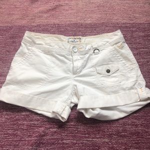White American eagle khaki shorts